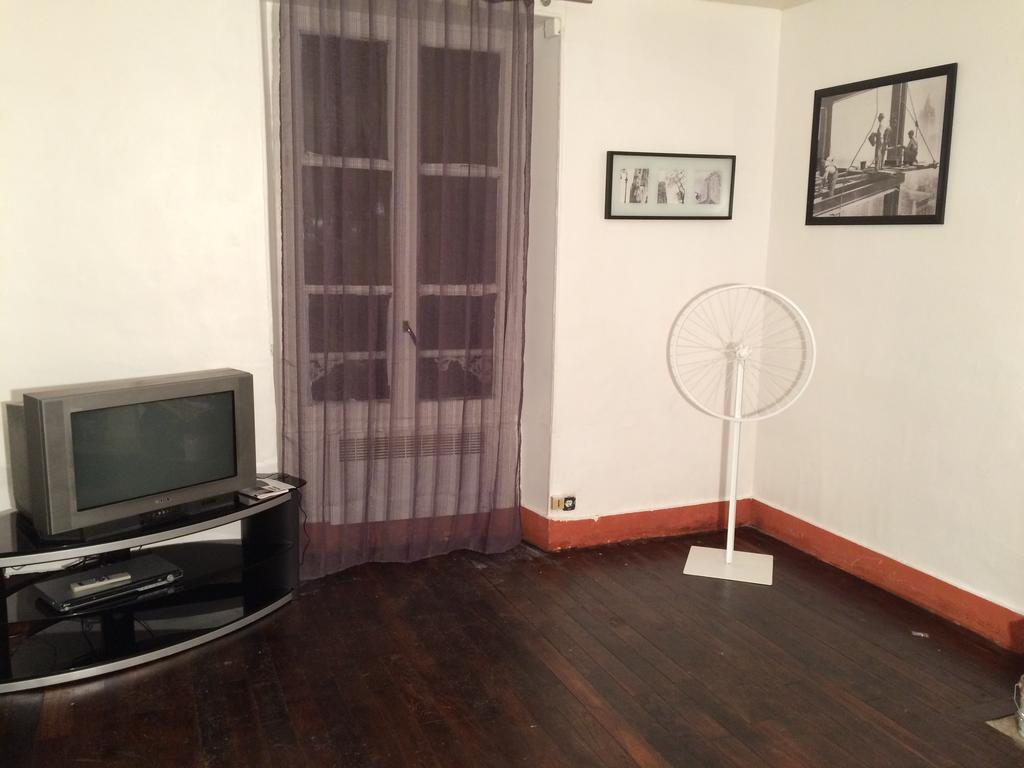 Appartement Chez Tibo à Provins Extérieur photo